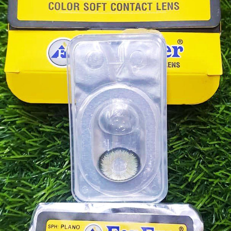 ForEver Green Plano colored contact lens blister pack